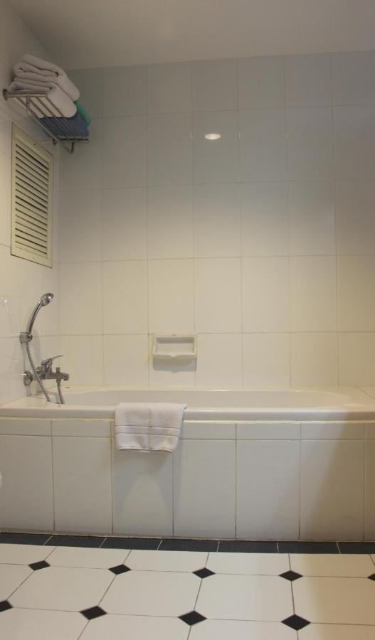 Lotus House Praia de Jomtien Exterior foto